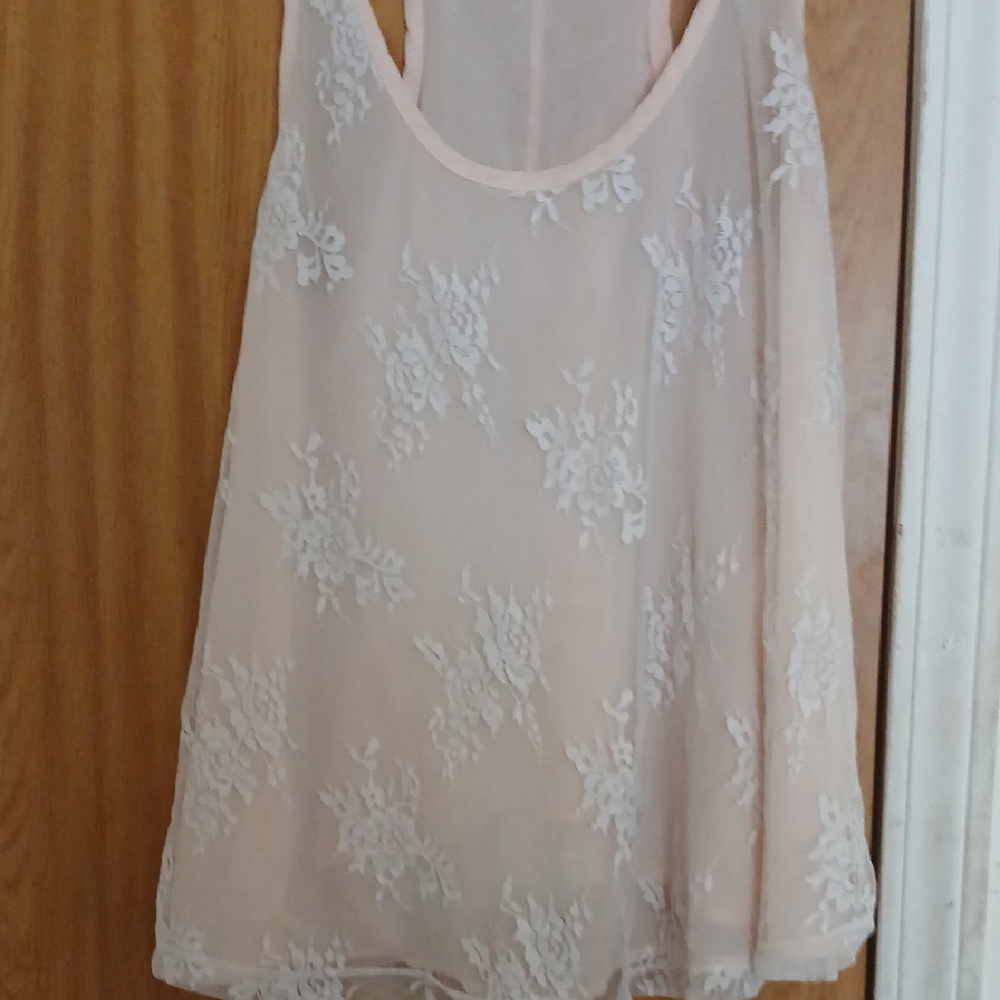 Rue21 Cream Floral Lace Top